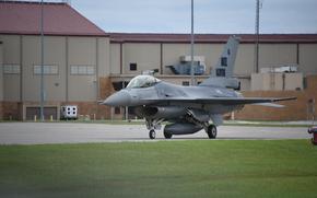 A U.S. Air Force F-16 Falcon assigned to the 162nd Wing of the Arizona Air National Guard lands at the Sioux City, Iowa airport where the aircraft will be painted at the Air National Guard paint facility August 6, 2024. The paint facility is colocated with the Iowa Air National Guard’s 185th Air Refueling Wing. U.S. Air National Guard photo Senior Master Sgt. Vincent De Groot