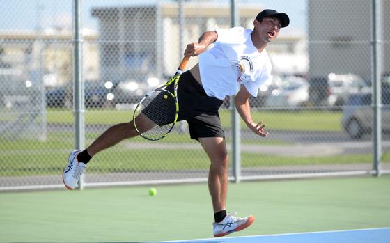 Retooling his game to include slices and one-handed backhands with his left hand helped keep Yokota's Ryunosuke Roesch on top of the Far East tournament game.