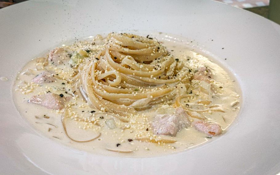 Chicken alfredo linguine from Pasta Vino at Pyeongtaek, South Korea.