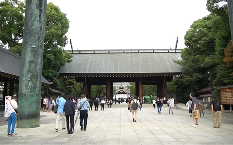 VIDEO | Sights and Sounds: A visit to Yasukuni Shrine in Tokyo, Japan ...