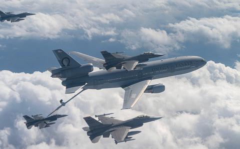 Commercial tanker refuels airborne Air Force fighter jets for first ...