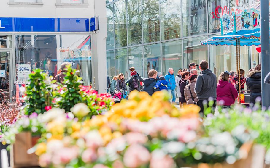 Kaiserslautern is welcoming spring with city shopping events starting on March 16 and 17.