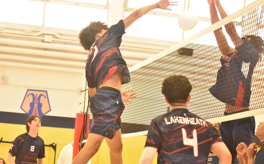 Jaylon Gatewood goes up for a spike.