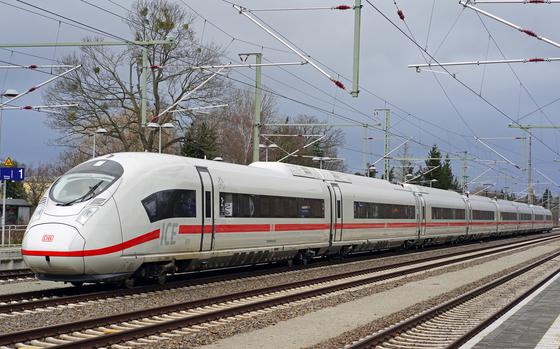 <p>ICE 3neo Baureihe 408 (Velaro).</p> <p>Die ICE 3 Baureihe 408 sind ab Fahrplanwechsel im Dezember 2022 Bestandteil der ICE-Flotte des DB Fernverkehr.</p>