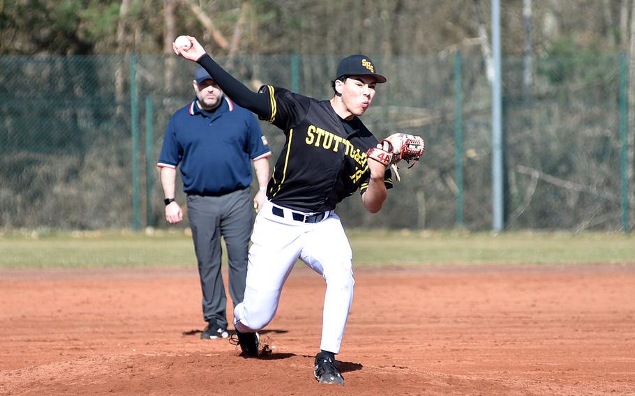 Hayden Foley pitches.