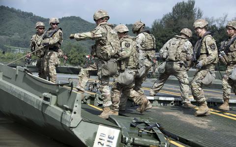 US Army engineers float South Korean tanks during ‘wet gap’ drill near ...