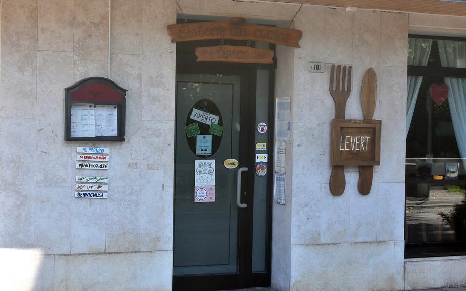 The entrance of Antica Osteria Mingot is fairly nondescript. The restaurant has been operated by the Rossetto family for the past three years.

