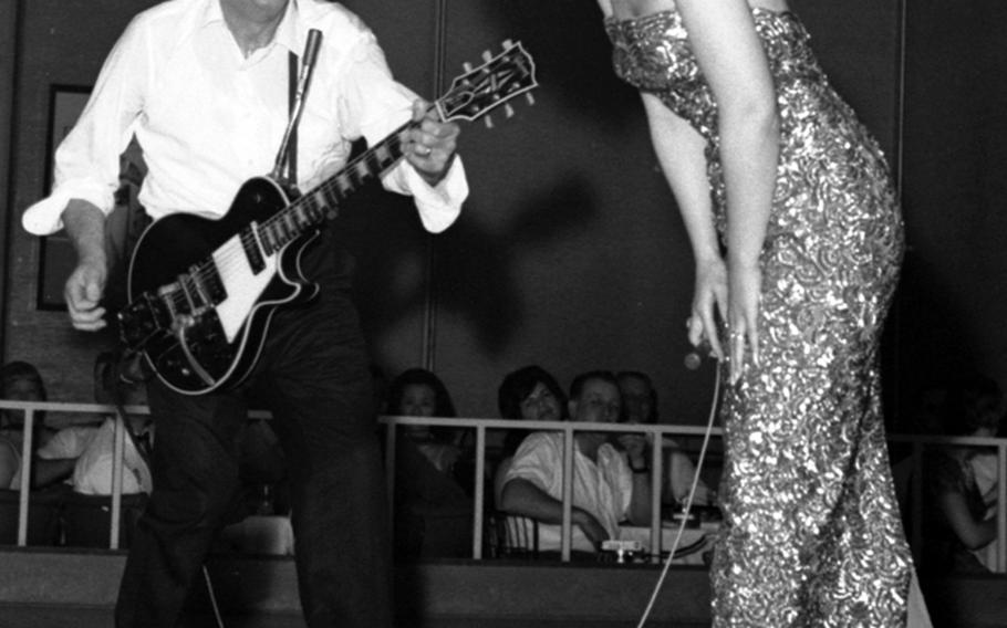 Les Paul and Arlene Carrol onstage at Grant Heights in 1965.