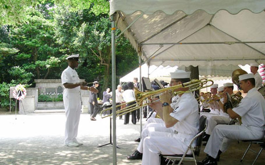 The U.S. Navy’s 7th Fleet Band, conducted by Chief Petty Officer Jimmie Blount, enlivened the atmosphere of the 125th anniversary of 18th U.S. president Gen. Ulysses S. Grant&#39;s visit to Japan in 1879. The ceremony took place at Ueno Park in Tokyo where a commemorative monument of Grant was erected in 1929.