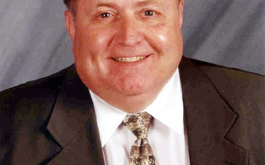 Stan Hays, Camp McToureous&#39; Bechtel Elementary School principal, is the 2004 Department of Defense Education Activity, Principal of the Year.