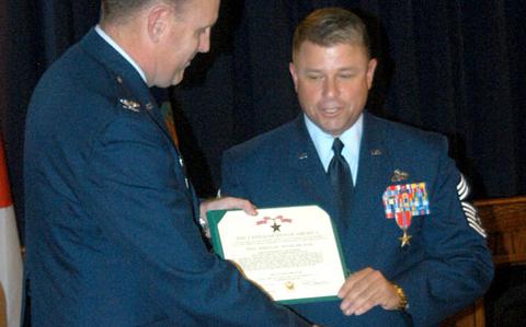 Yokota airman awarded Bronze Star for Iraq duty | Stars and Stripes