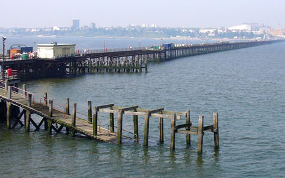 What&#39;s claimed to be the longest pleasure pier in the world (1.34 miles long) can be found in Southend-on-Sea, seen from faraway at the end of the pier. A train transports sightseers along the pier every 30 minutes.