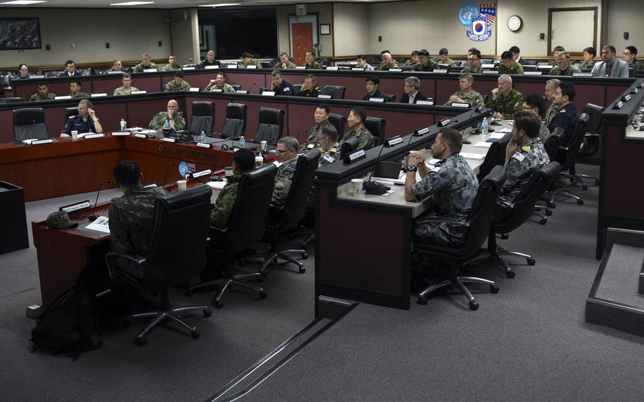 More than 80 mine-warfare specialists from 12 nations, including the U.S. and South Korea, listen to briefings during the annual Mine Countermeasure Warfare Symposium in Seoul, South Korea, Tuesday, Oct. 11, 2016. The week-long symposium, co-hosted by Naval Forces Korea and South Korea's Flotllia 5, is half of the Combined Mine Warfare event, which includes exercise Clear Horizon.