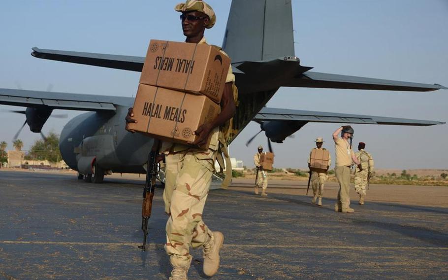 Chadian soldiers with the Special Anti-Terrorism Group unload a Canadian C-130 in Faya, Chad, Feb.17, 2015, during that year's Flintlock exercises. The 2017 edition aims to coordinate responses by west African countries to extremist threats such as Boko Haram.