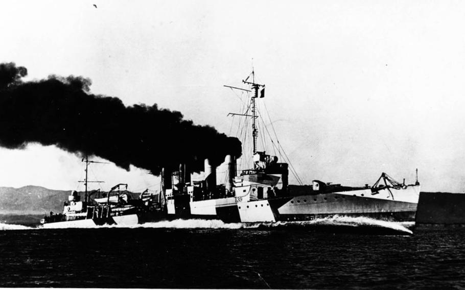 The USS Ward runs speed trials off the California coast in September 1918.