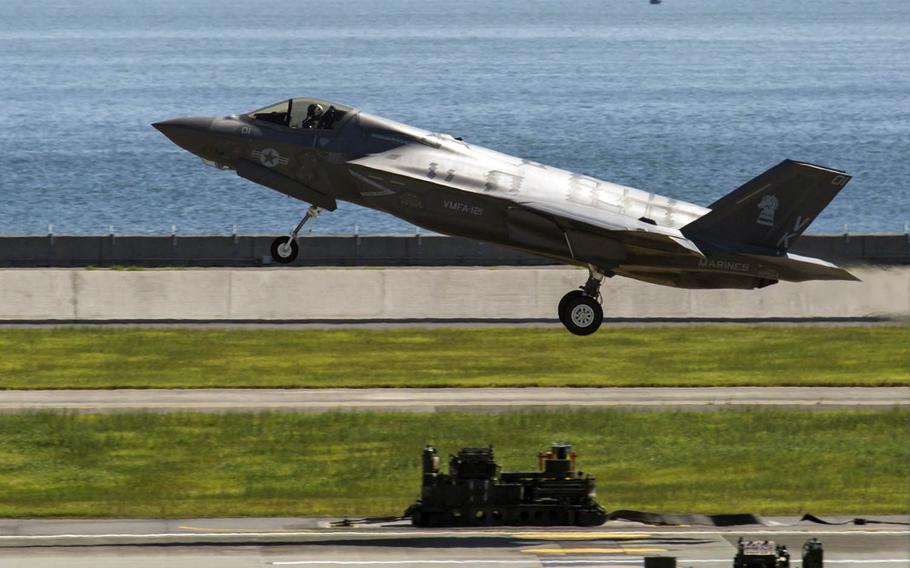 An F-35B Lightning II aircraft with Marine Fighter Attack Squadron 121 departs Marine Corps Air Station Iwakuni, Japan, Sept. 18, 2017.
