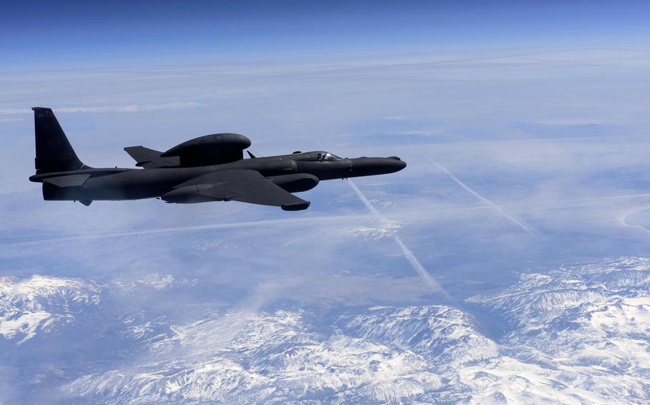 A U-2 Dragon Lady flies above the Sierra Nevada Mountain Range, California, Mar. 23, 2016. In effort to speed up what was previously a six-year process, the U.S. Air Force will for the first time allow undergraduate pilots to enter a direct pipeline to flying the legendary spy plane.