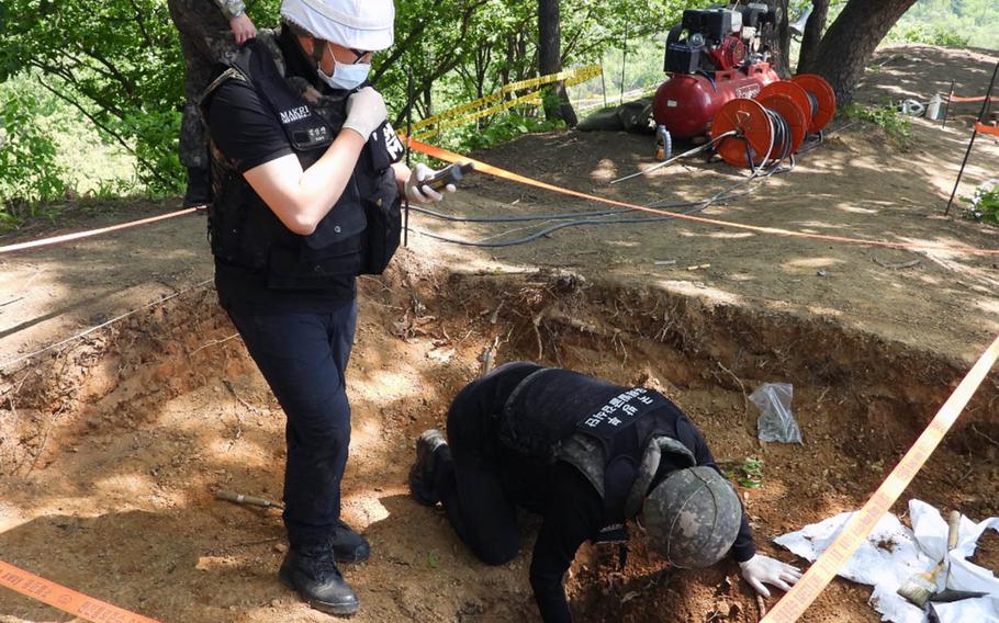 A team from MAKRI, the South Korean agency for recovering soldiers' remains, found artifacts and remains from the Korean War at a DMZ site excavated in spring 2019.