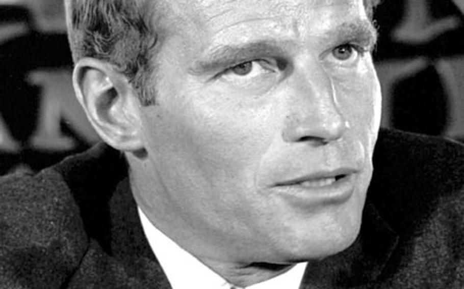 Charlton Heston at a January, 1966 press conference in Tokyo.