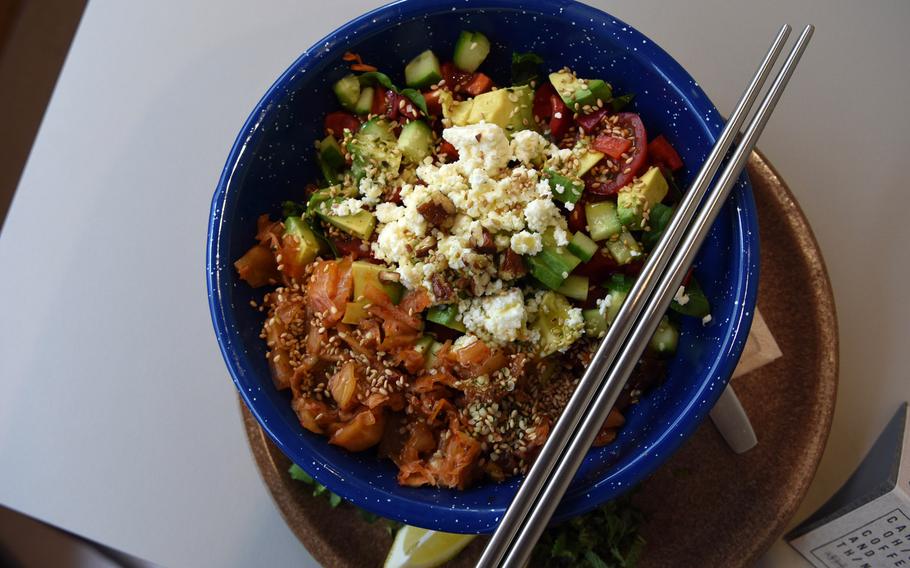 A "lunch bowl" at Carla Ohio Coffee and Things, a new cafe in Kaiserslautern, Germany, was chock-full of fresh vegetables, and kimchi.