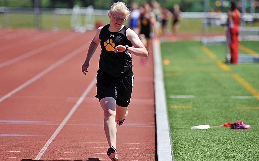 One Record Falls On Hot Day At The Track Stars And Stripes