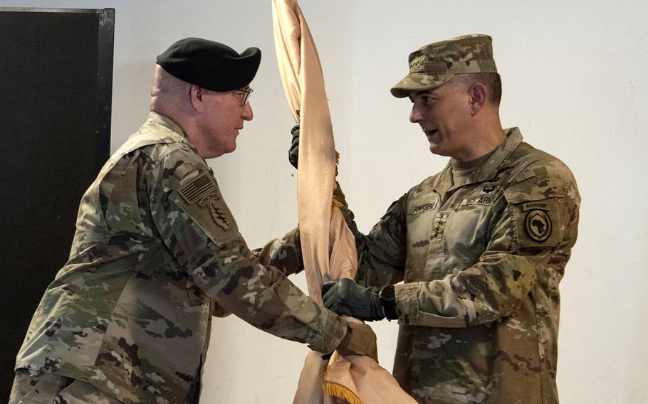 Stars And Stripes You Will Not Be Bored Africom S Townsend Welcomes New Horn Of Africa Commander